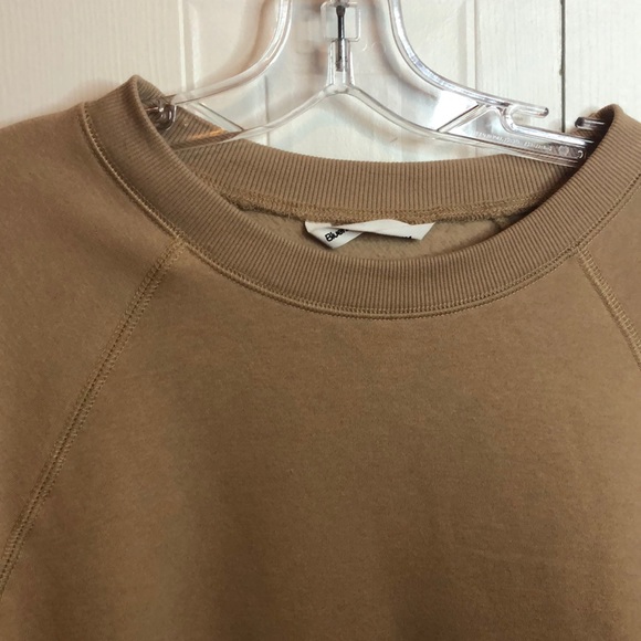 BLUENOTES BEIGE/BROWN PLAIN CREWNECK NWOT - Picture 2 of 2